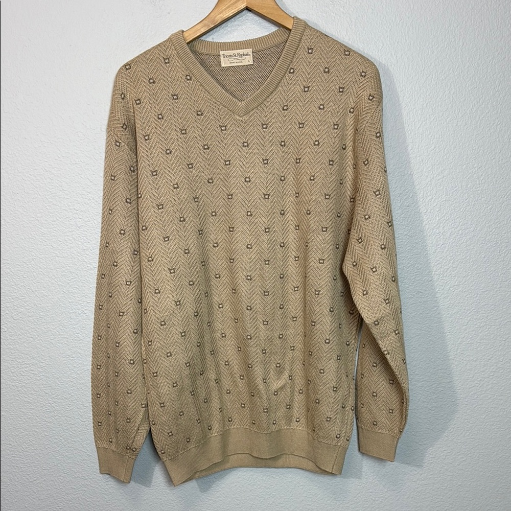 Vintage Men's Tricots St. Raphael Men's‎ Beige V-Neck Sweater
